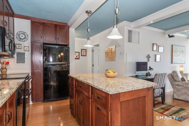 1 Gold Street 11G, Hartford, CT 06103