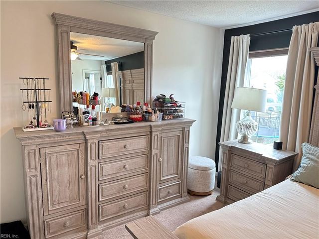 6210 Glenrose DR, Suffolk, VA 23435