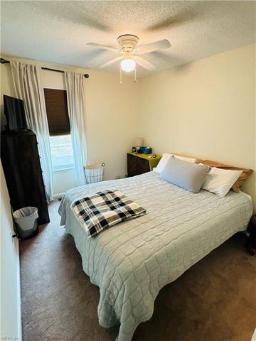 6210 Glenrose DR, Suffolk, VA 23435