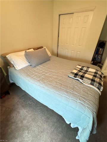 6210 Glenrose DR, Suffolk, VA 23435