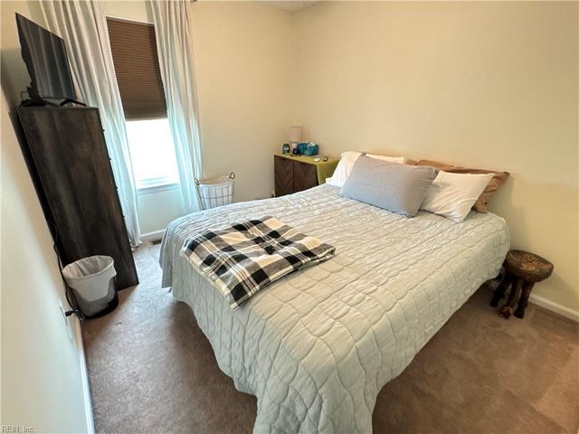 6210 Glenrose DR, Suffolk, VA 23435