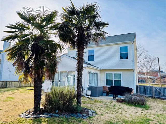 6210 Glenrose DR, Suffolk, VA 23435