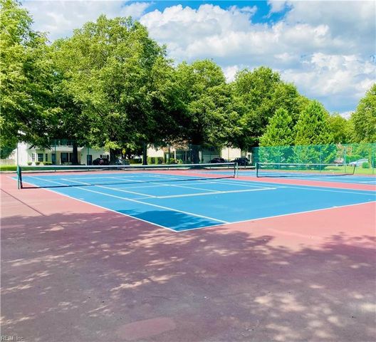 6210 Glenrose DR, Suffolk, VA 23435