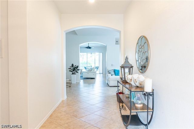 14059 Mirror CT, Naples, FL 34114