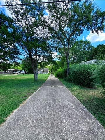 1111 Boulevard Street, Bryan, TX 77803