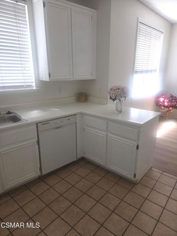 13901 Olive View Lane 52, Sylmar, CA 91342