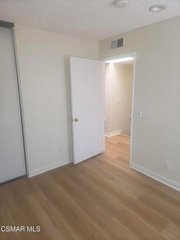 13901 Olive View Lane 52, Sylmar, CA 91342