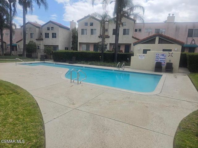 13901 Olive View Lane 52, Sylmar, CA 91342