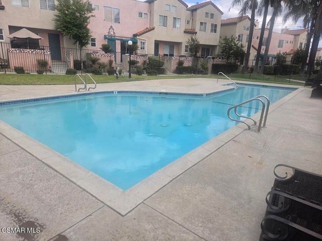 13901 Olive View Lane 52, Sylmar, CA 91342