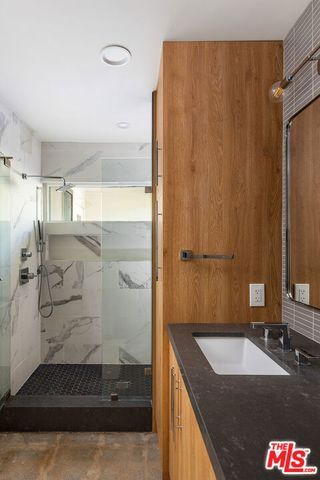 5305 E Lakeside Drive, Palm Springs, CA 92264