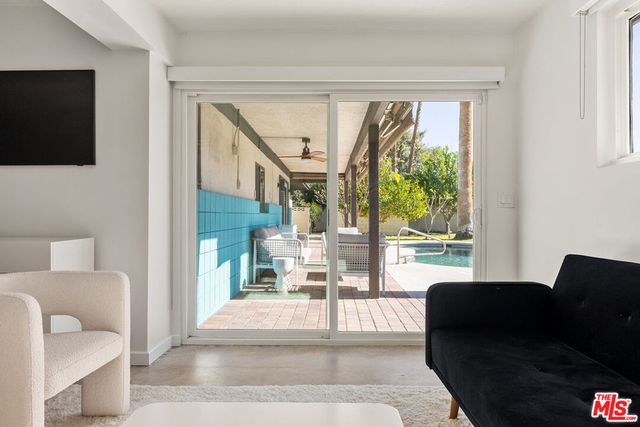 5305 E Lakeside Drive, Palm Springs, CA 92264