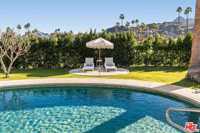 5305 E Lakeside Drive, Palm Springs, CA 92264