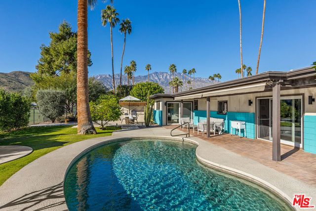 5305 E Lakeside Drive, Palm Springs, CA 92264
