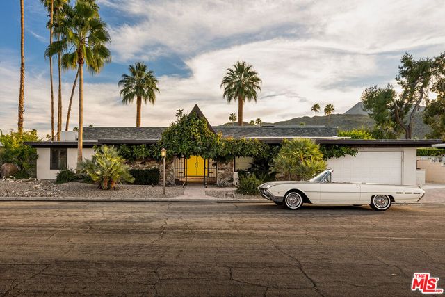 5305 E Lakeside Drive, Palm Springs, CA 92264