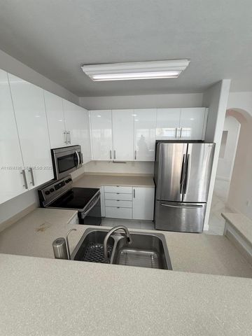 5543 NW 112th Pl 5543, Doral, FL 33178