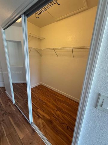 5543 NW 112th Pl 5543, Doral, FL 33178