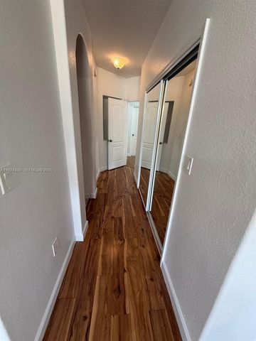 5543 NW 112th Pl 5543, Doral, FL 33178