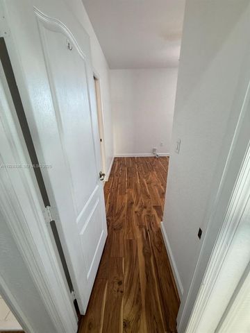 5543 NW 112th Pl 5543, Doral, FL 33178