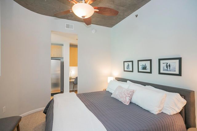 415 Church St Apt 2210, Nashville, TN 37219