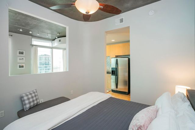 415 Church St Apt 2210, Nashville, TN 37219