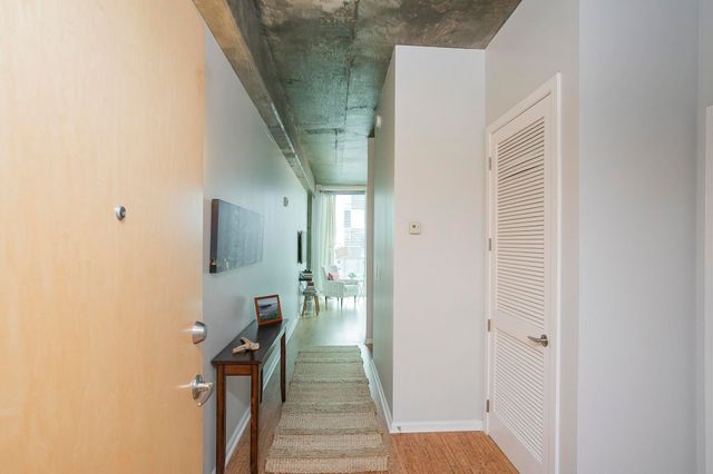 415 Church St Apt 2210, Nashville, TN 37219