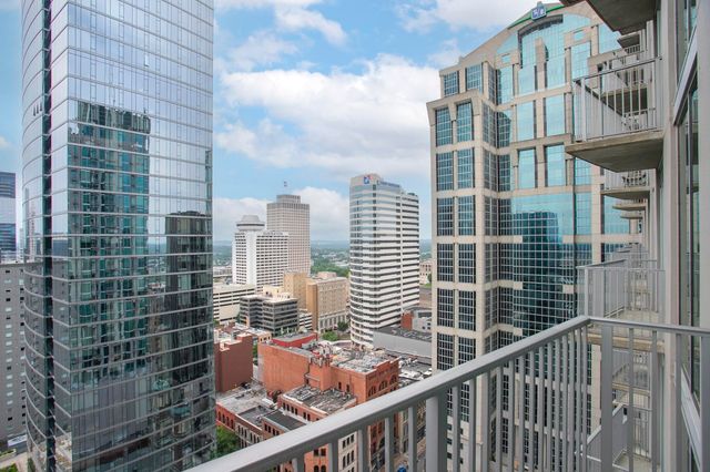 415 Church St Apt 2210, Nashville, TN 37219