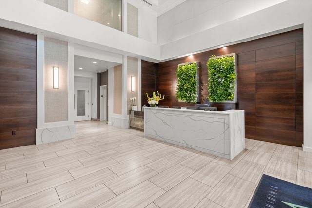 415 Church St Apt 2210, Nashville, TN 37219