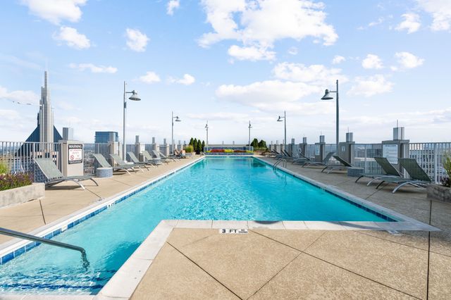 415 Church St Apt 2210, Nashville, TN 37219