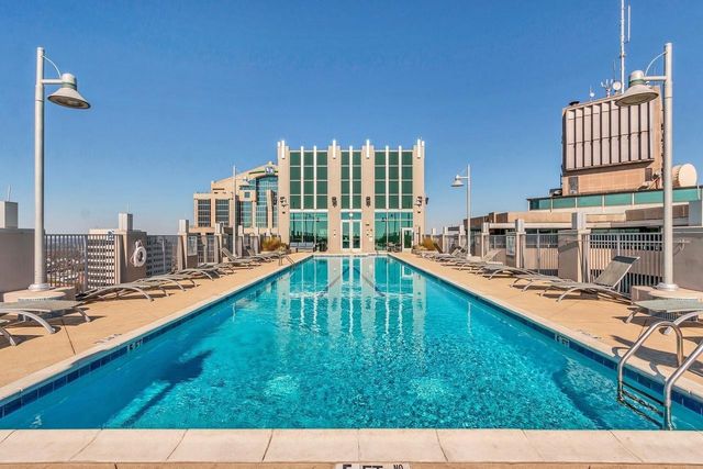 415 Church St Apt 2210, Nashville, TN 37219