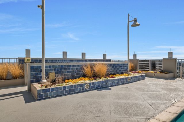 415 Church St Apt 2210, Nashville, TN 37219