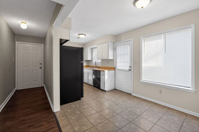 5126 BRUSHWOOD DR, Memphis, TN 38109