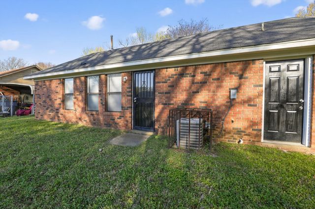 5126 BRUSHWOOD DR, Memphis, TN 38109