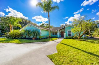 2232 SW RACQUET CLUB Drive, Palm City, FL 34990
