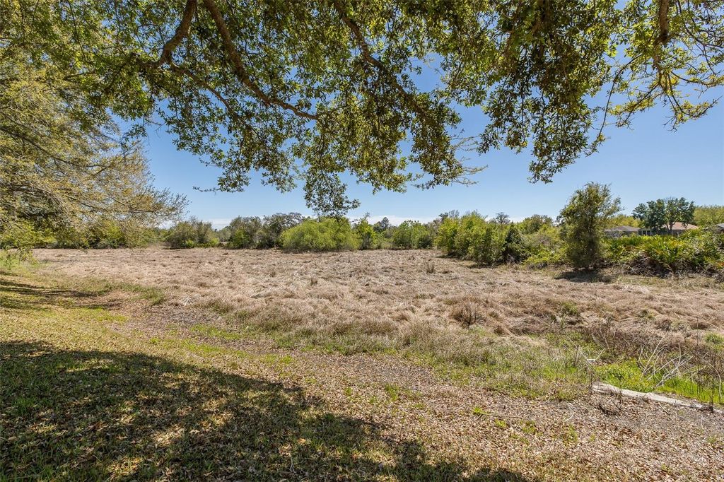 Image 38 of property listing at 11142 PORT DOUGLAS DRIVE, New Port Richey, FL 34654