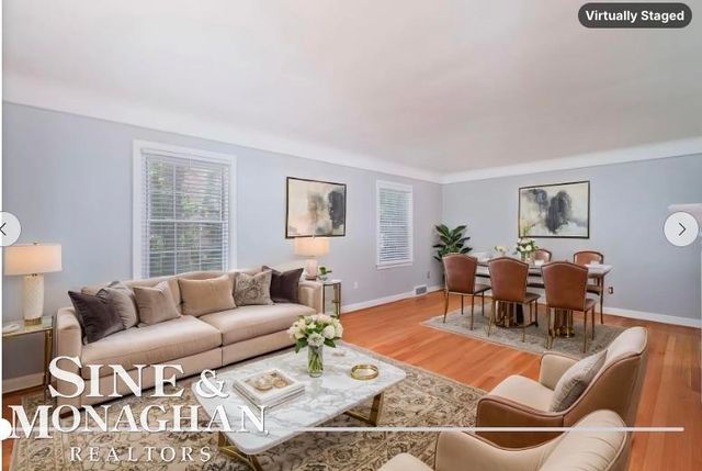 901 Lincoln Rd Road, Grosse Pointe, MI 48230