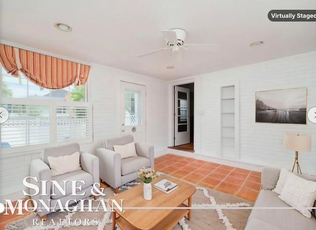 901 Lincoln Rd Road, Grosse Pointe, MI 48230