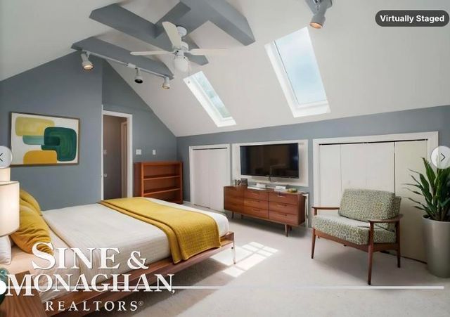 901 Lincoln Rd Road, Grosse Pointe, MI 48230