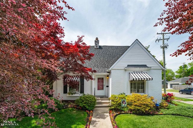 901 Lincoln Rd Road, Grosse Pointe, MI 48230