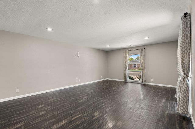 7620 American Heritage Drive NE, Albuquerque, NM 87109