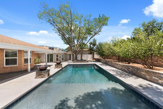 7620 American Heritage Drive NE, Albuquerque, NM 87109