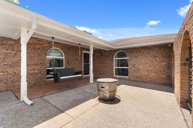 7620 American Heritage Drive NE, Albuquerque, NM 87109