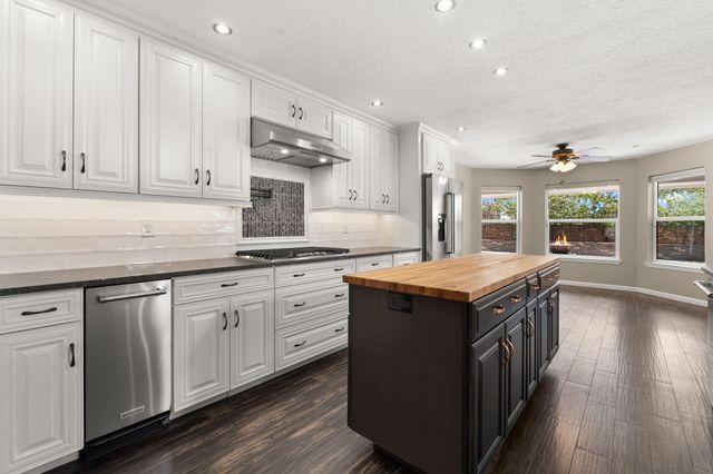 7620 American Heritage Drive NE, Albuquerque, NM 87109