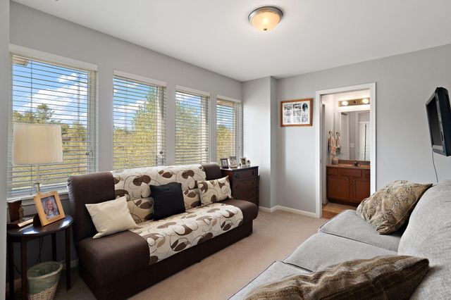 77 Sanctuary Drive, Valparaiso, IN 46385