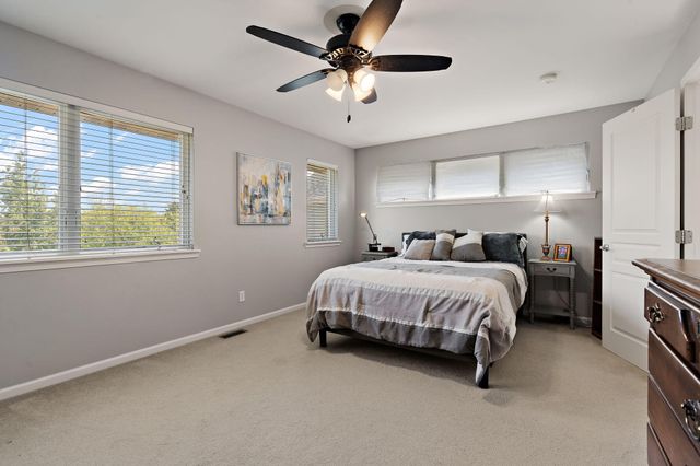 77 Sanctuary Drive, Valparaiso, IN 46385