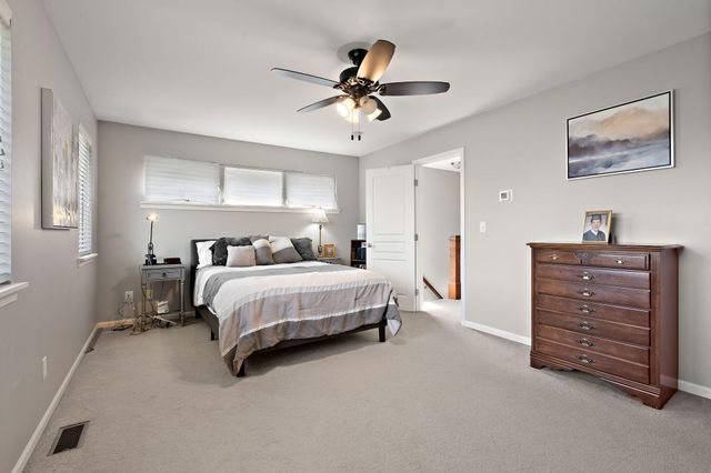 77 Sanctuary Drive, Valparaiso, IN 46385