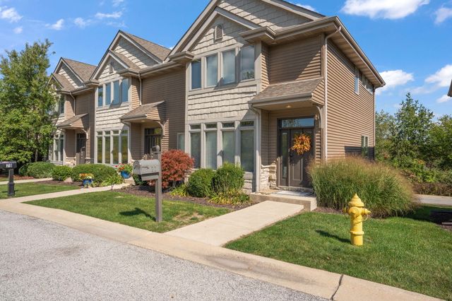 77 Sanctuary Drive, Valparaiso, IN 46385