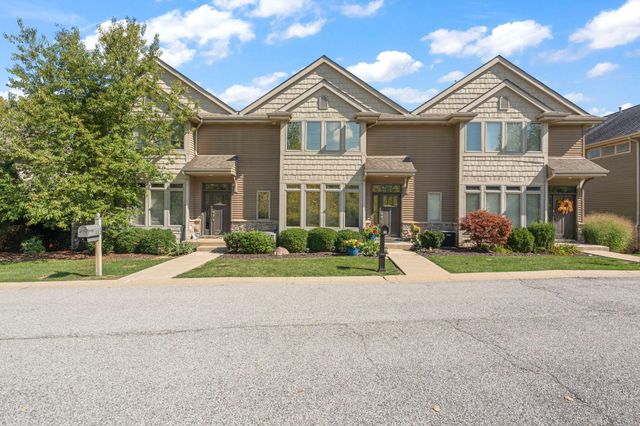 77 Sanctuary Drive, Valparaiso, IN 46385