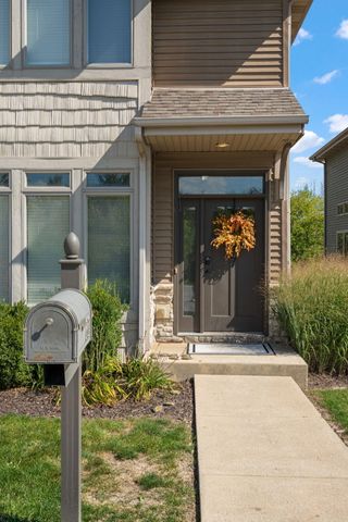 77 Sanctuary Drive, Valparaiso, IN 46385