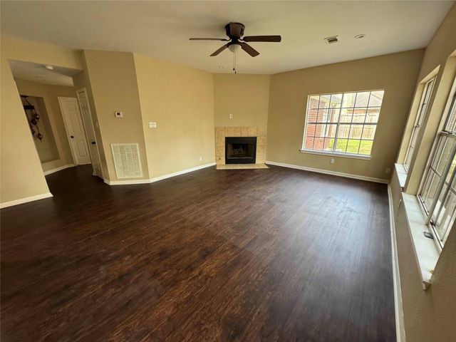 7723 Thorncreek Way, Houston, TX 77095