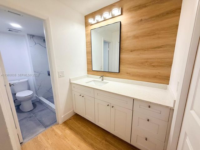 440 S Lake view dr 102, Fort Lauderdale, FL 33326